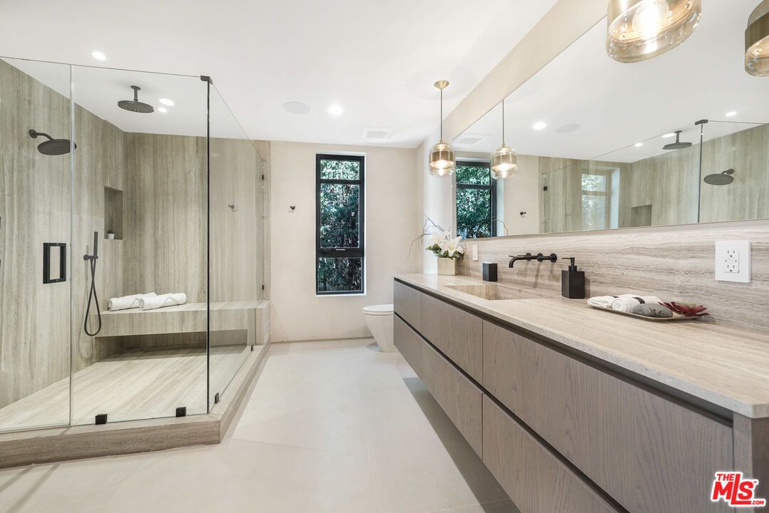 Bathroom, Glass Shower, Interior, Pendant Lights, Recessed Lighting