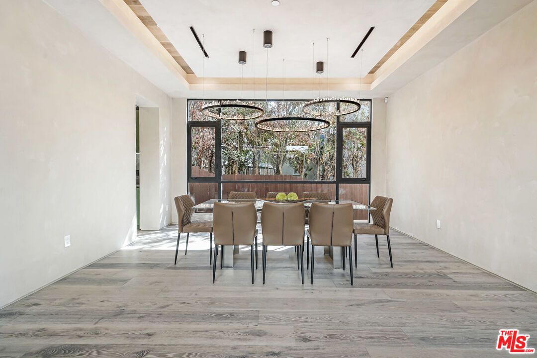 Dining room, Interior, Pendant Lights, Recessed Lighting, Wood Texture Flooring