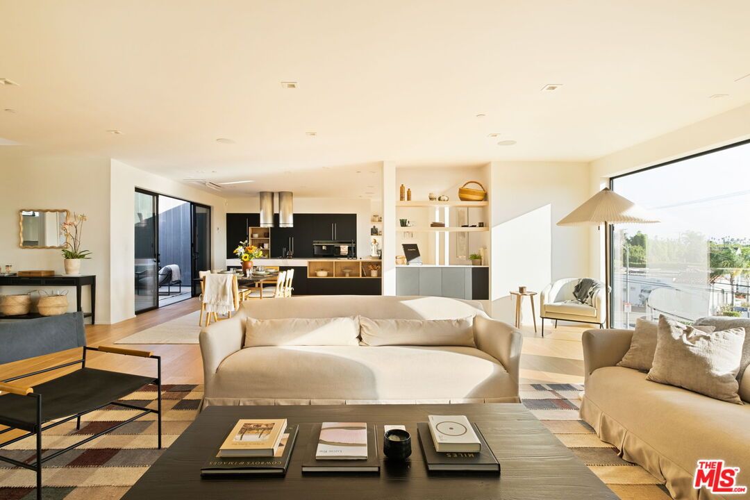 Dining room, Interior, Kitchen, Living room, Pendant Lights, Recessed Lighting, Wood Texture Flooring