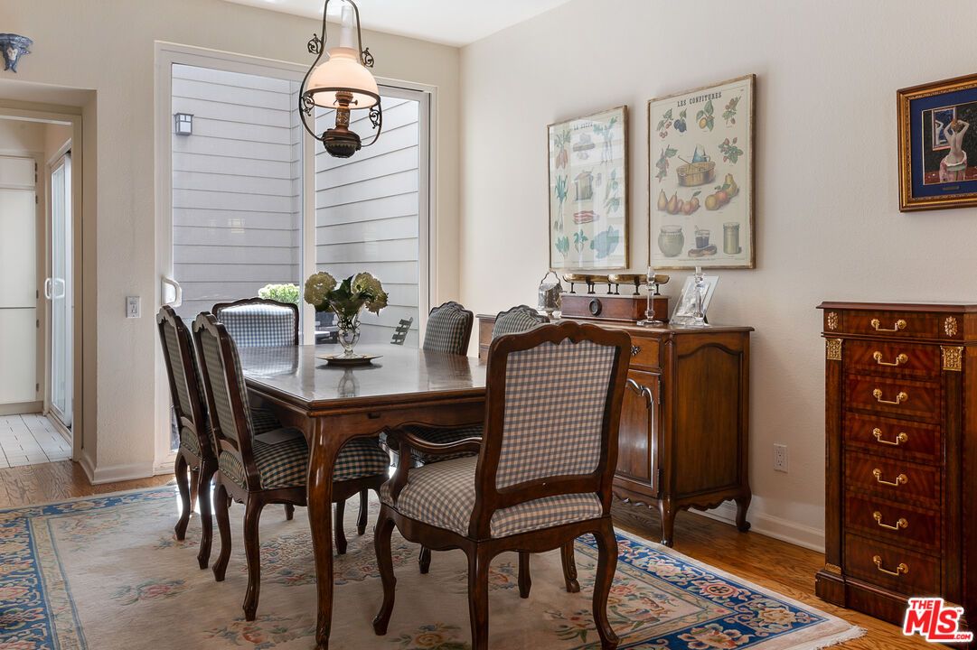 Dining room, Interior, Wood Texture Flooring