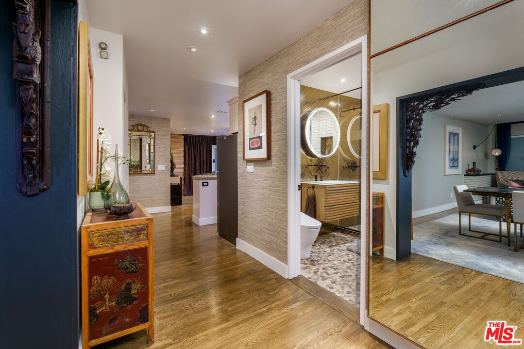 Bathroom, Dining room, Interior, Recessed Lighting, Wood Texture Flooring