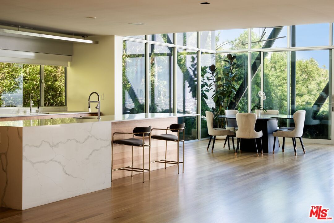 Dining room, Interior, Kitchen, Marble Walls, Recessed Lighting, Wood Texture Flooring