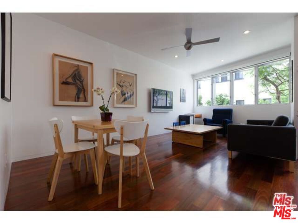 Dining room, Interior, Living room, Recessed Lighting, Wood Texture Flooring
