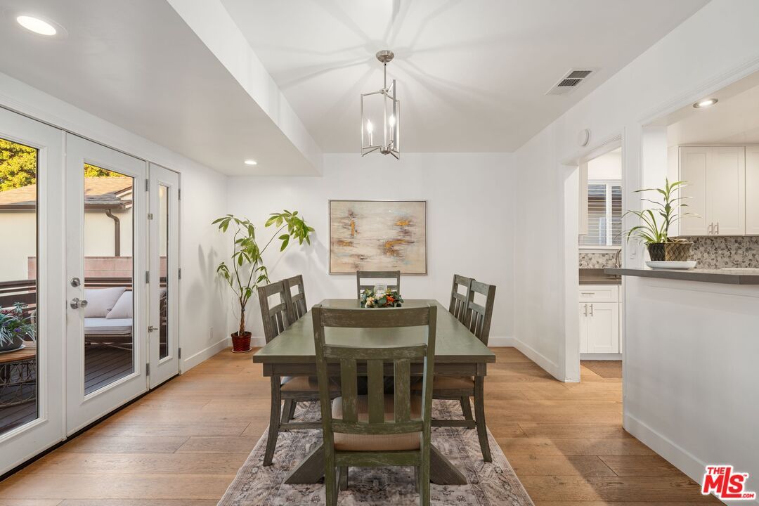Dining room, Interior, Pendant Lights, Recessed Lighting, Wood Texture Flooring
