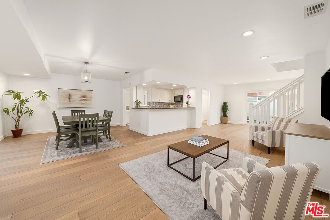 Dining room, Interior, Living room, Recessed Lighting, Wood Texture Flooring