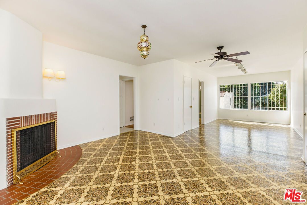 Empty room, Fireplace, Interior, Pendant Lights