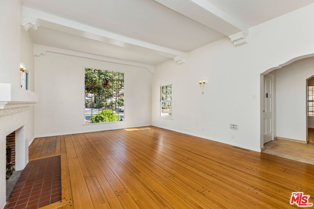 Empty room, Fireplace, Interior, Wood Texture Flooring