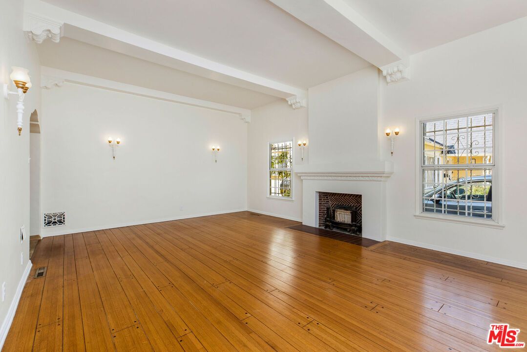 Empty room, Fireplace, Interior, Wood Texture Flooring