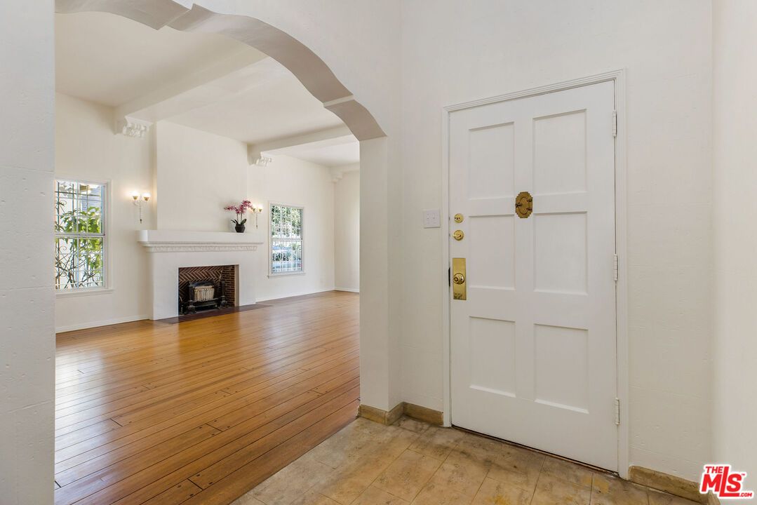 Empty room, Fireplace, Interior, Wood Texture Flooring