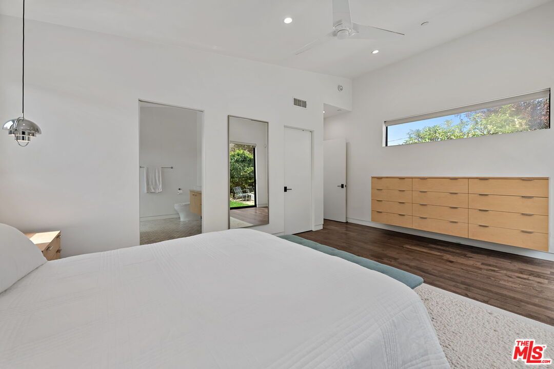 Bedroom, Interior, Pendant Lights, Recessed Lighting, Wood Texture Flooring