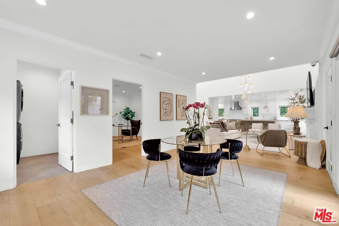 Dining room, Interior, Kitchen, Living room, Pendant Lights, Recessed Lighting, Wood Texture Flooring