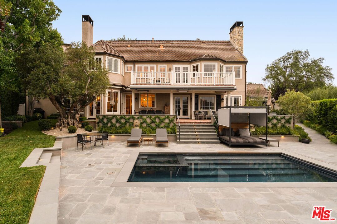 Backyard, Exterior, Pool