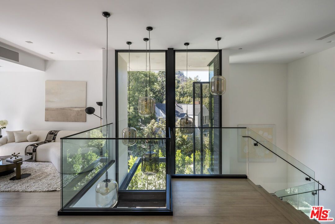Interior, Pendant Lights, Recessed Lighting, Wood Texture Flooring