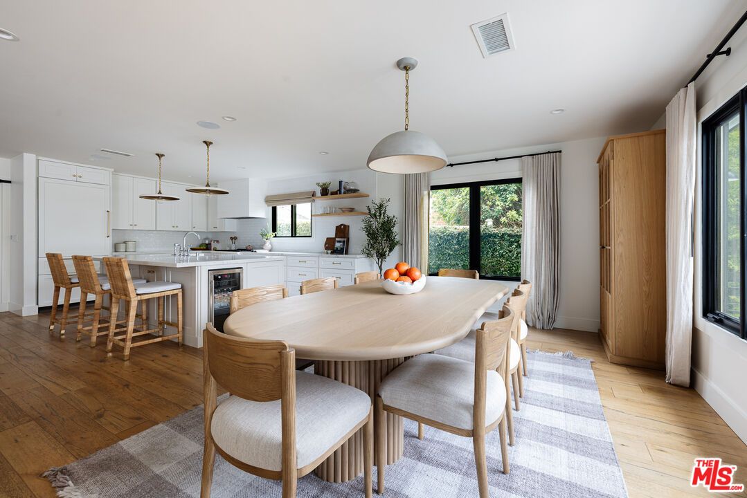 Dining room, Interior, Kitchen, Pendant Lights, Recessed Lighting, Wood Texture Flooring