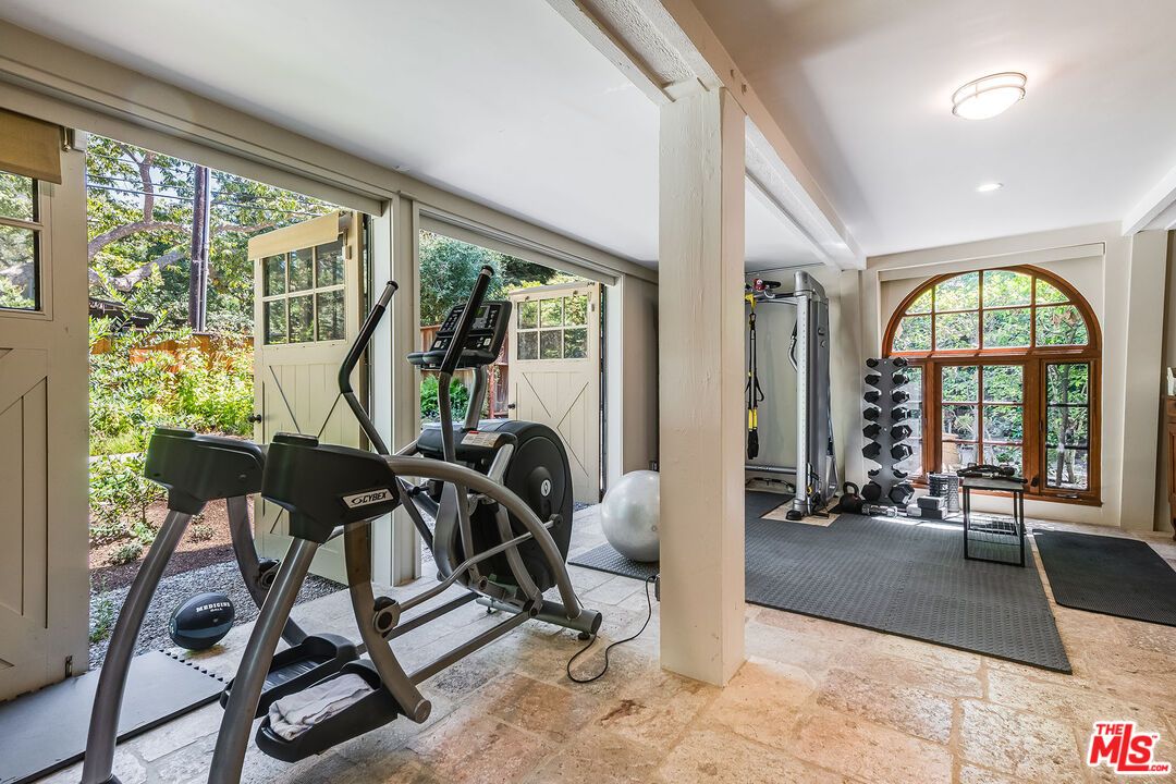 Fitness Equipment, Interior, Recessed Lighting