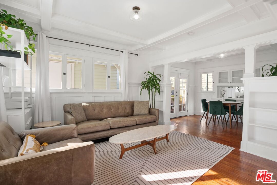 Dining room, Interior, Living room, Wood Texture Flooring