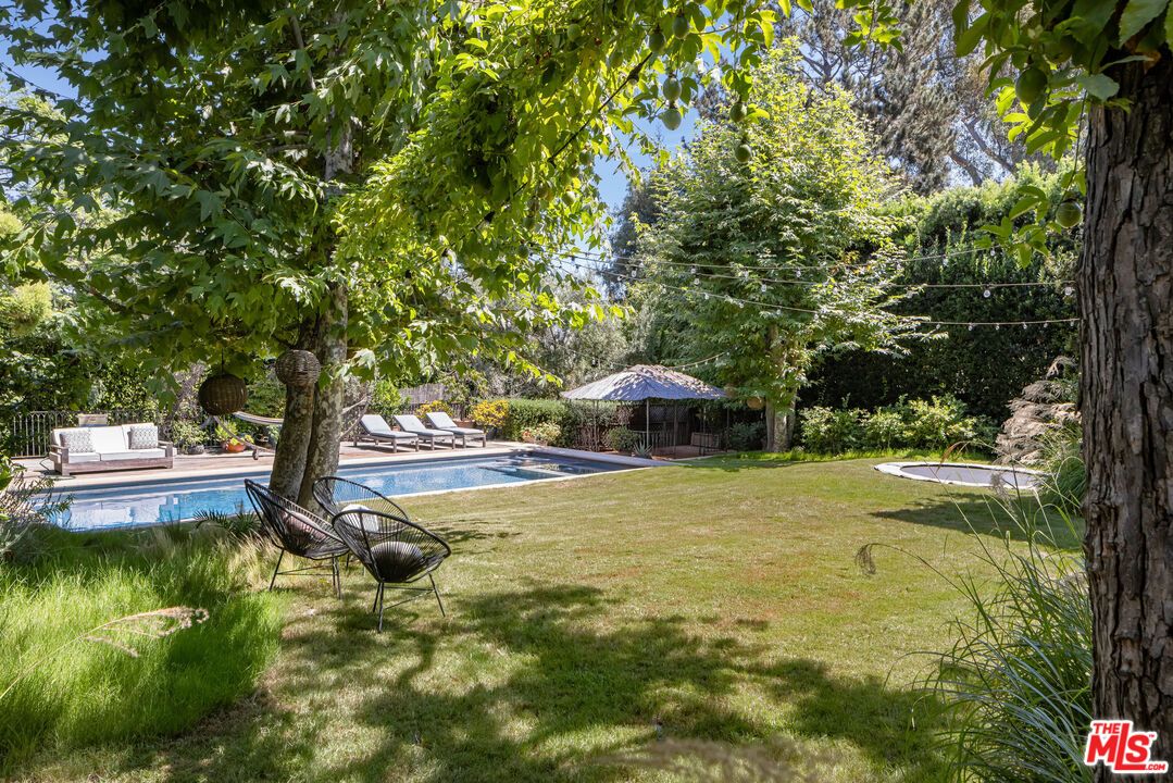 Backyard, Exterior, Pool