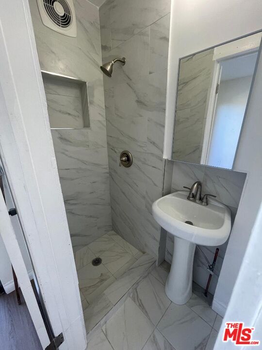 Bathroom, Interior, Marble, Marble Walls