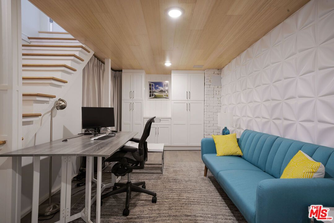 Home Office, Interior, Recessed Lighting, Wooden Ceilings, Wood Texture Flooring