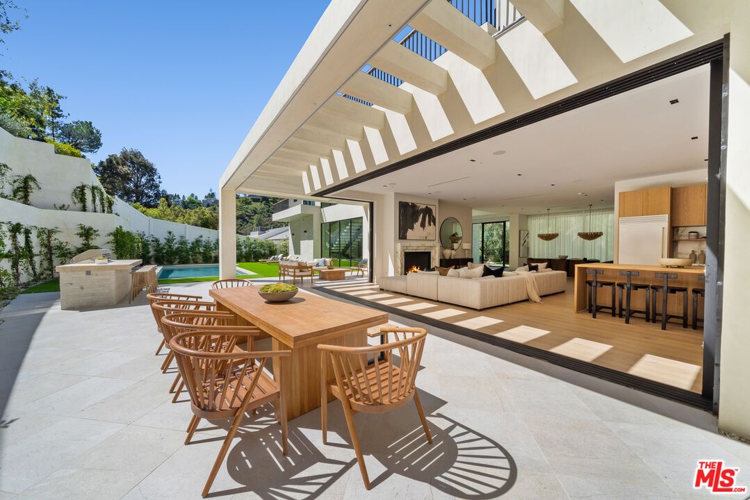 Exterior, Fireplace, Outdoor Kitchen, Pool