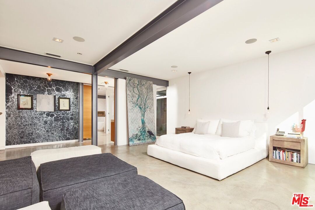 Bedroom, Interior, Marble Walls, Pendant Lights, Recessed Lighting