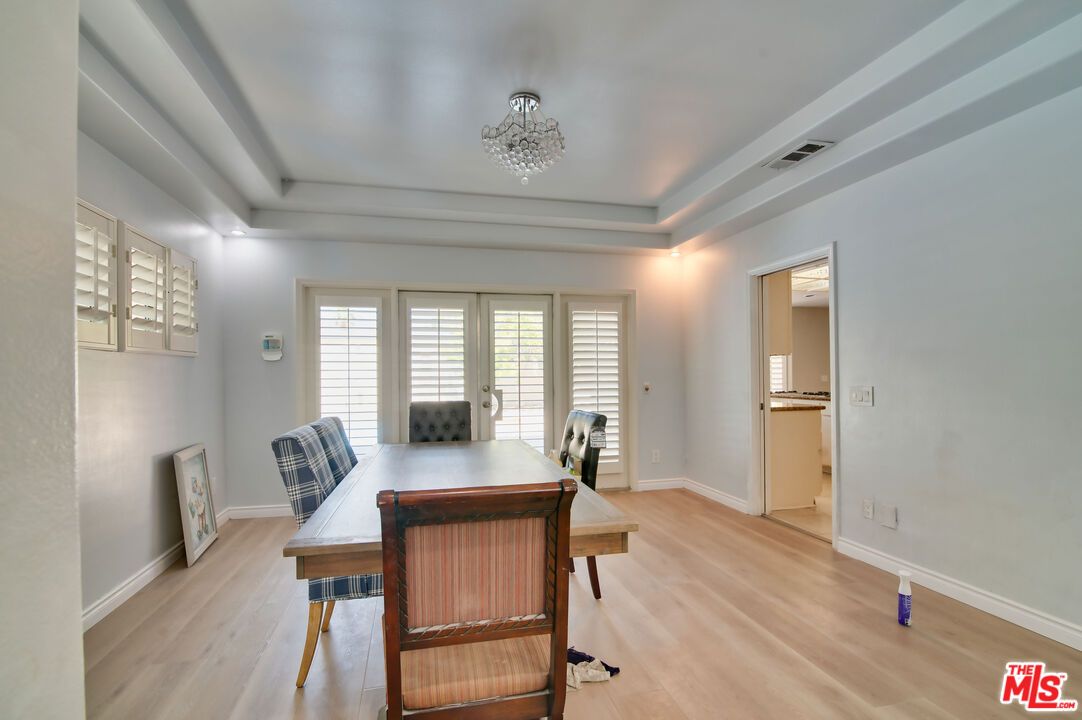 Chandelier, Dining room, Interior, Wood Texture Flooring