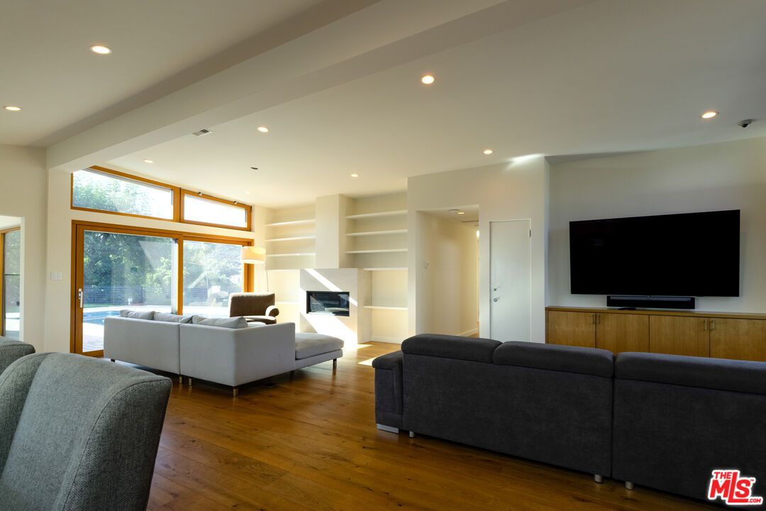 Fireplace, Interior, Living room, Recessed Lighting, Wood Texture Flooring