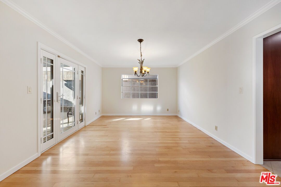 Chandelier, Empty room, Interior, Wood Texture Flooring