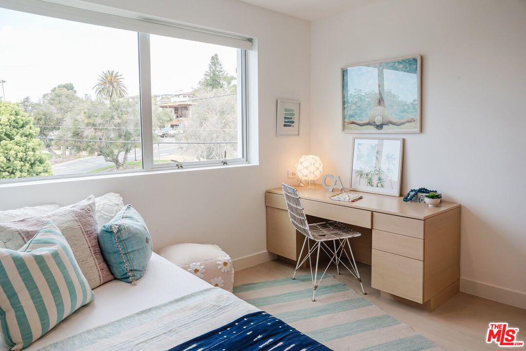Bedroom, Home Office, Interior, Wood Texture Flooring