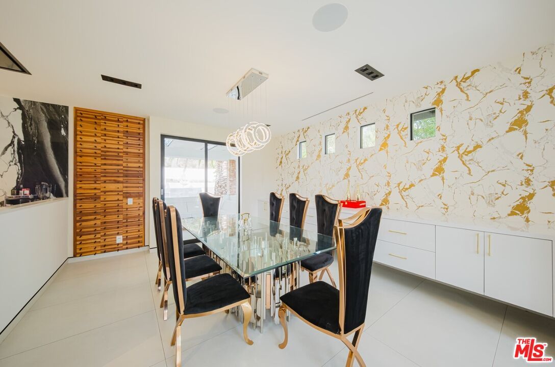 Dining room, Interior, Pendant Lights
