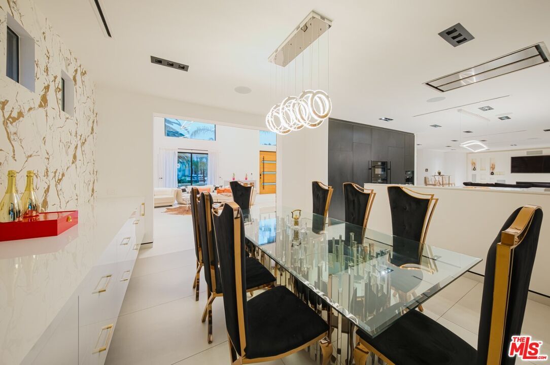 Dining room, Interior, Kitchen, Pendant Lights