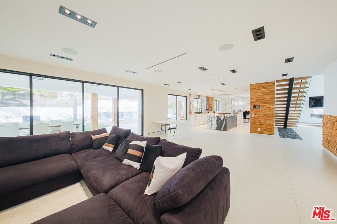 Interior, Kitchen, Living room, Pendant Lights, Recessed Lighting