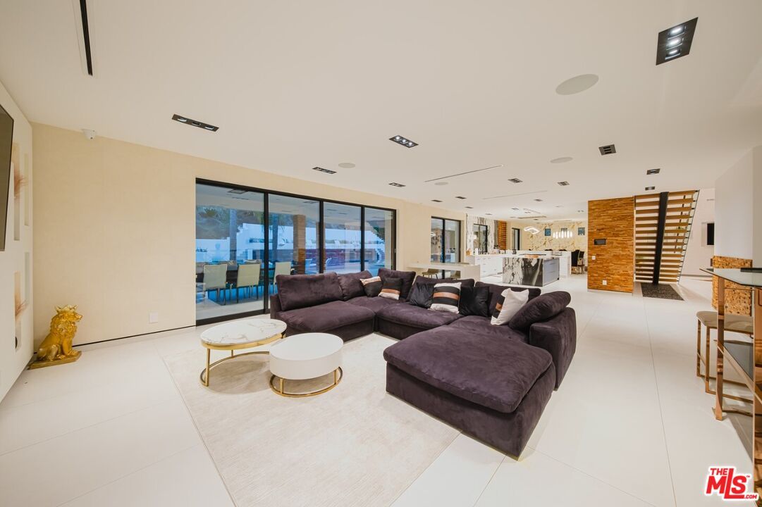 Dining room, Interior, Kitchen, Living room, Pendant Lights, Recessed Lighting