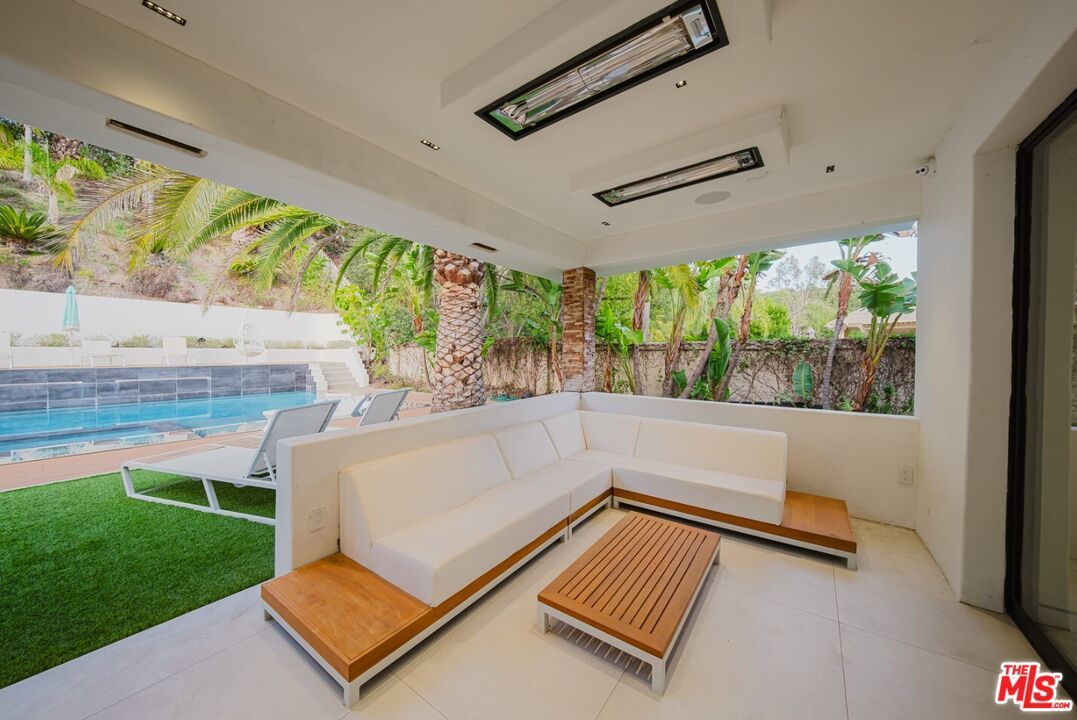 Exterior, Interior, Living room, Pool