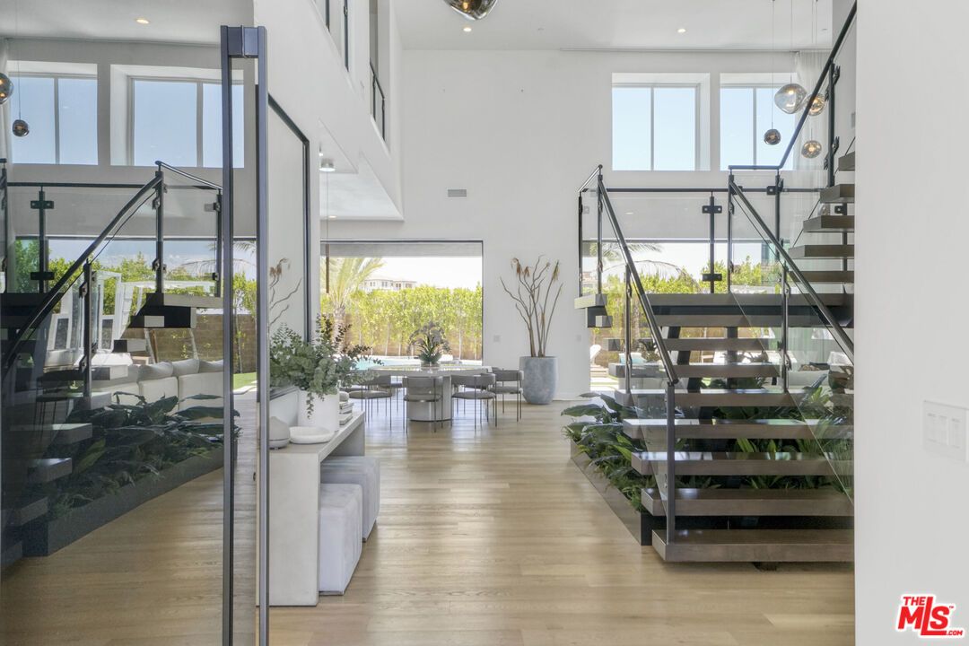 Dining room, Interior, Pendant Lights, Recessed Lighting, Wood Texture Flooring