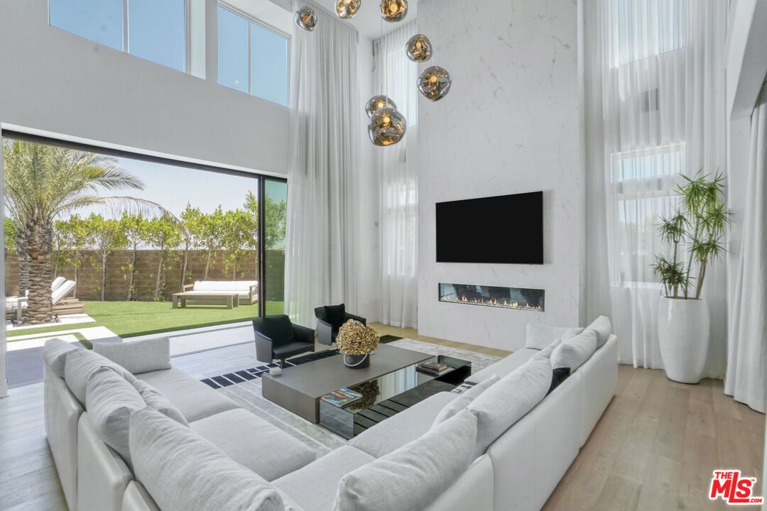 Fireplace, Interior, Living room, Pendant Lights, Wood Texture Flooring