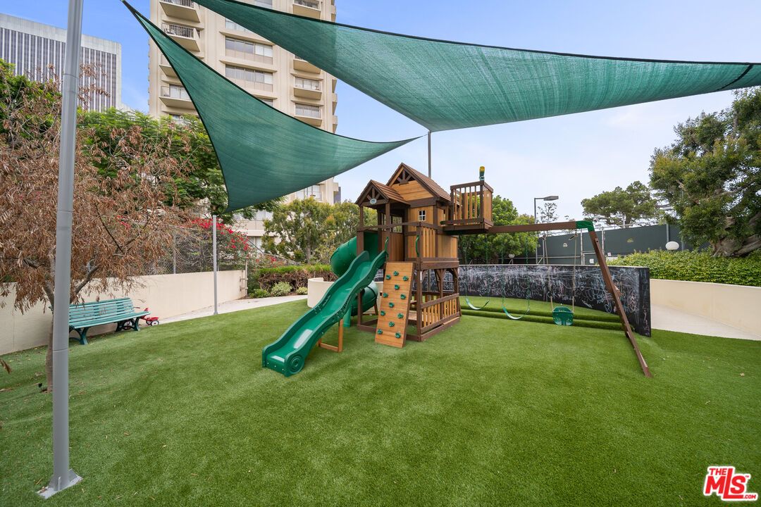 Backyard, Exterior, Playground