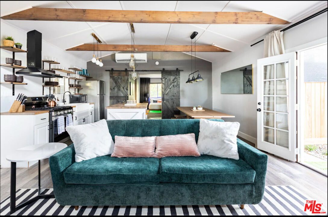 Interior, Kitchen, Living room, Pendant Lights, Wooden Beams, Wood Texture Flooring