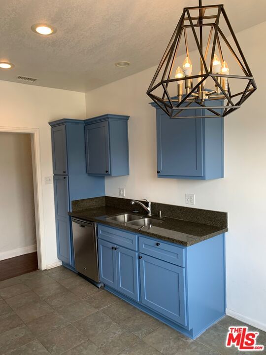 Interior, Kitchen, Pendant Lights, Recessed Lighting