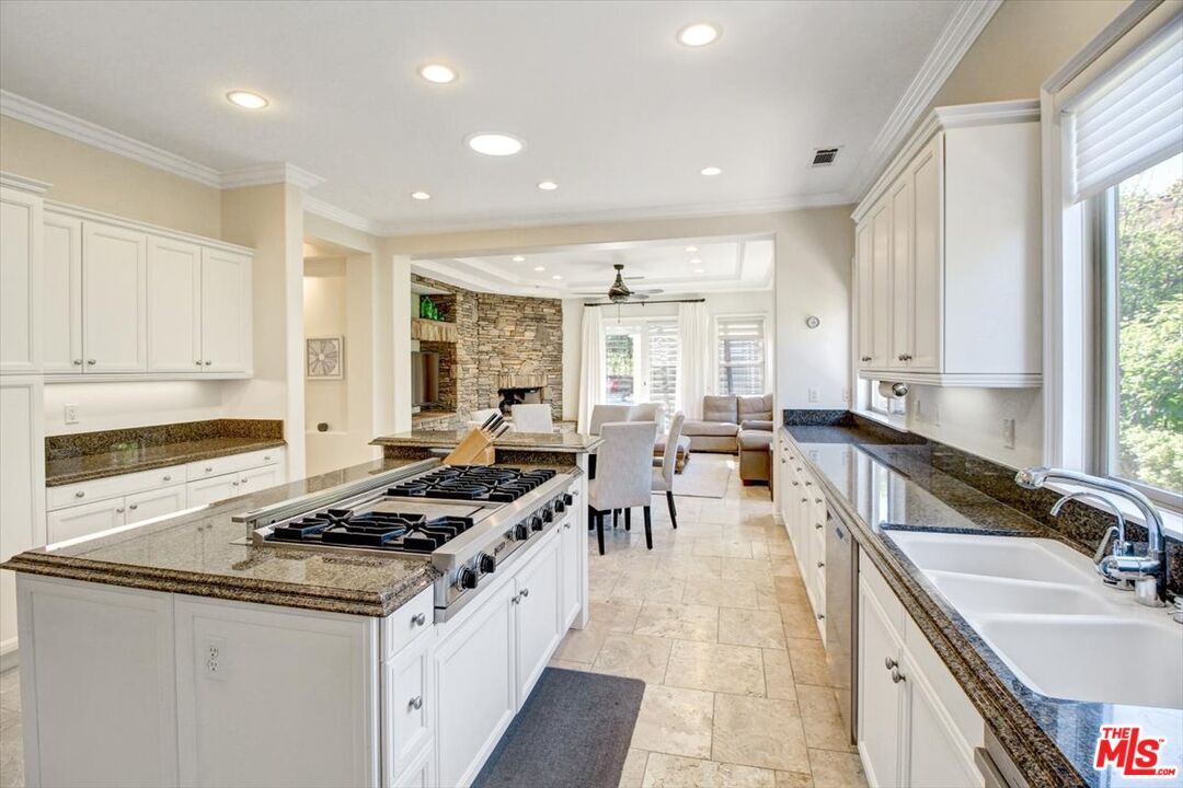 Dining room, Interior, Kitchen, Recessed Lighting, Stone Walls
