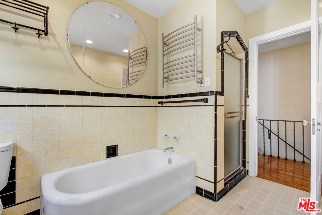 Bathroom, Interior, Recessed Lighting, Wood Texture Flooring