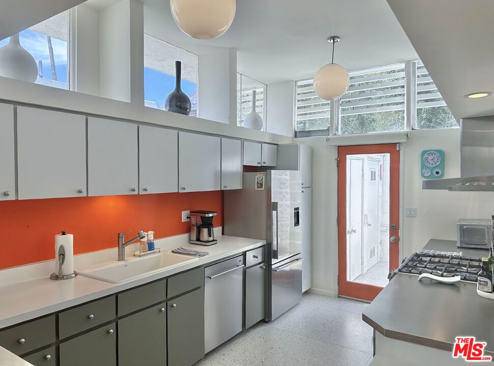 Interior, Kitchen, Pendant Lights, Recessed Lighting, Stainless Steel Appliances