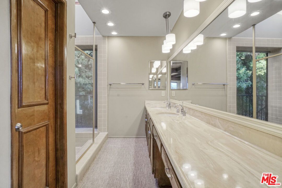 Bathroom, Glass Shower, Interior, Pendant Lights, Recessed Lighting