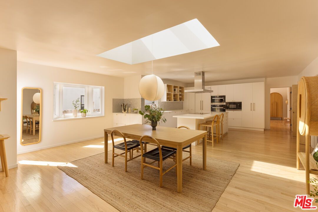 Dining room, Interior, Kitchen, Pendant Lights, Wood Texture Flooring