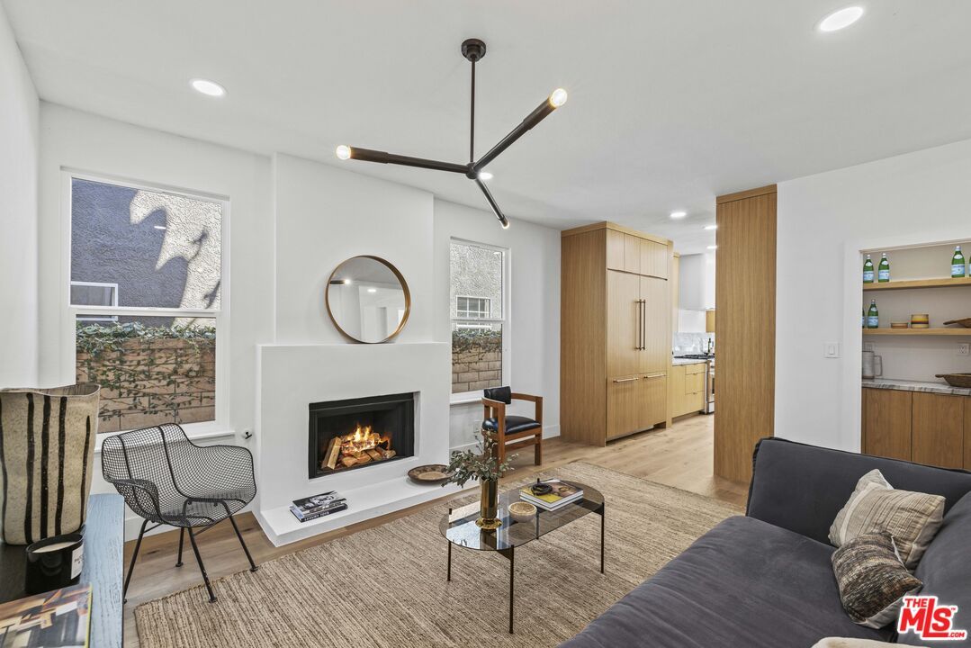 Fireplace, Interior, Living room, Pendant Lights, Recessed Lighting, Wood Texture Flooring