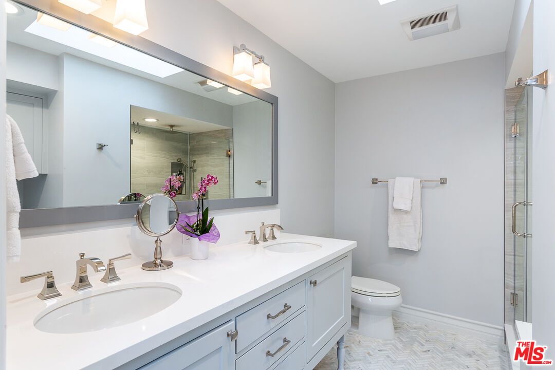 Bathroom, Dual Sink Vanities, Glass Shower, Interior