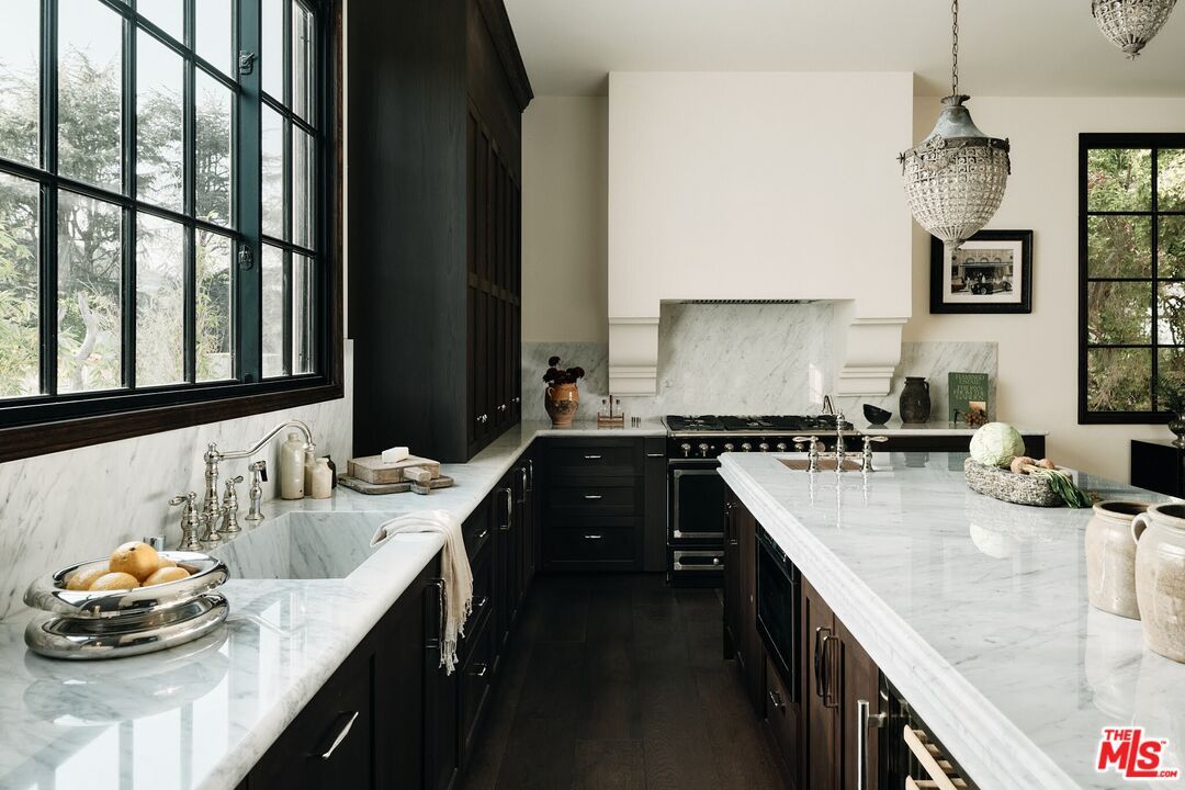 Interior, Kitchen, Pendant Lights, Wood Texture Flooring