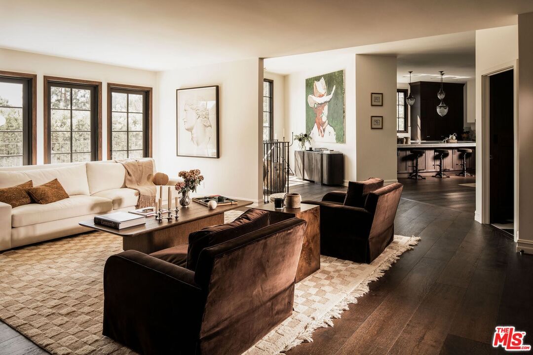Interior, Living room, Pendant Lights, Wood Texture Flooring