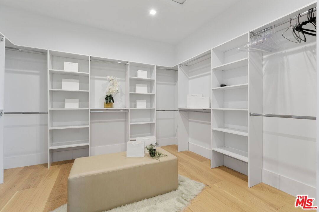 Interior, Recessed Lighting, Walk-in Closets, Wood Texture Flooring