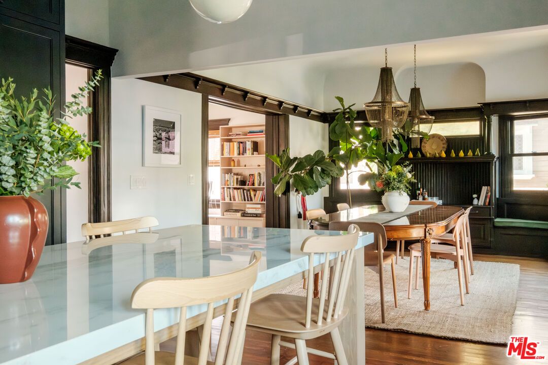 Dining room, Interior, Wood Texture Flooring